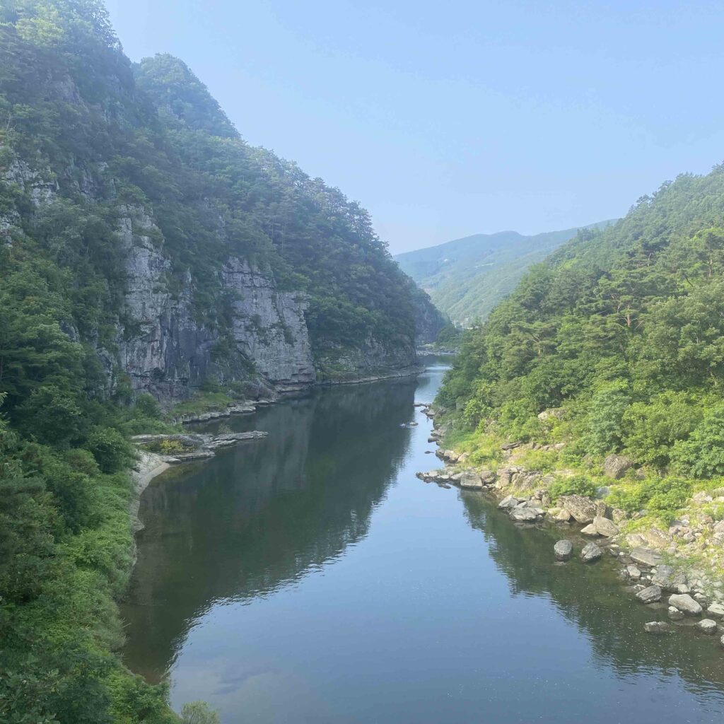 Guided hikes in South Korea