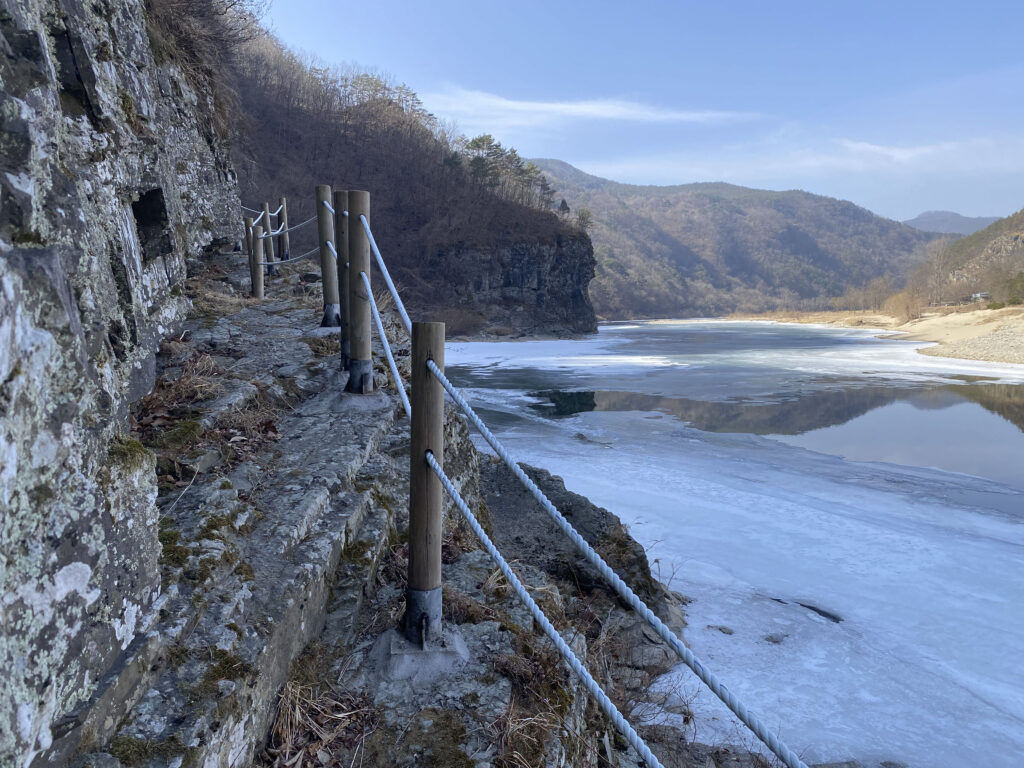 Guided hikes in South Korea
