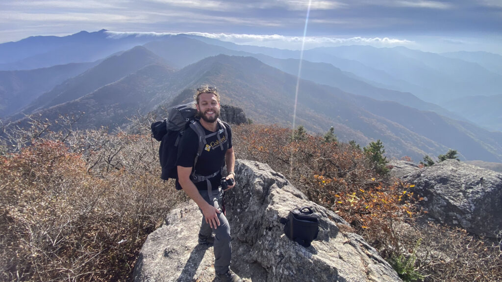 Jirisan multi-day traverse hike South Korea