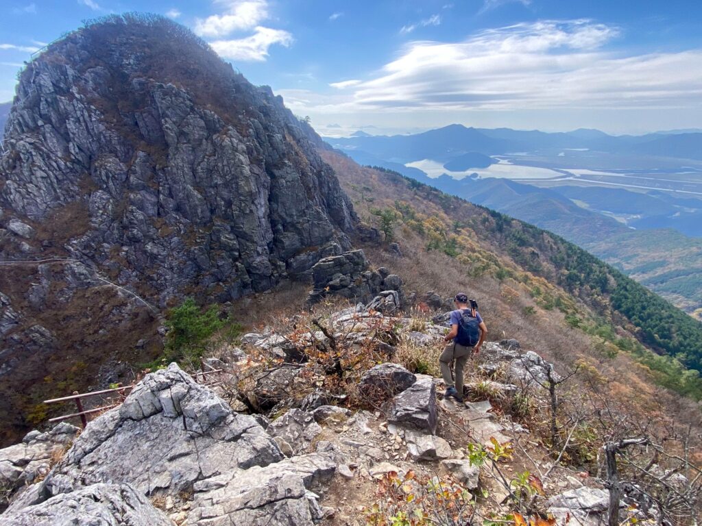 Multi-day guided hikes in South Korea