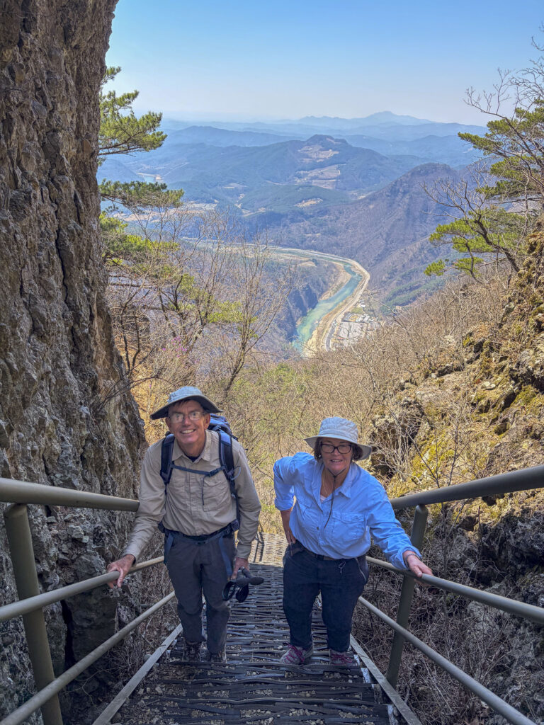 Guided hikes in South Korea
