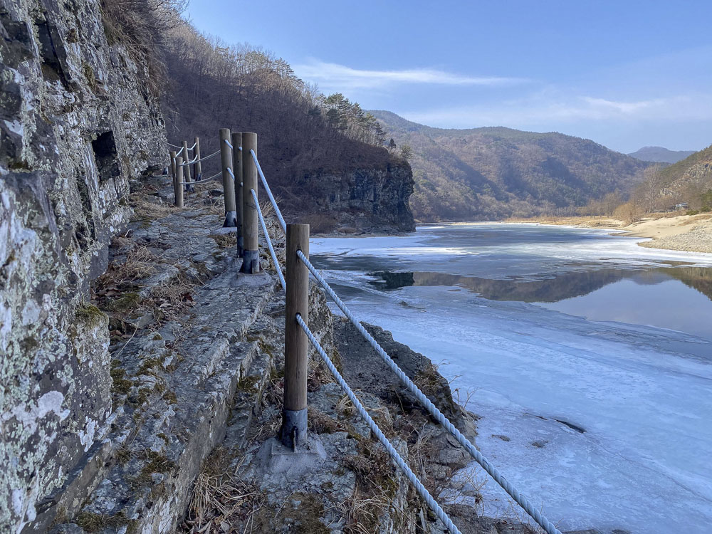 Guided hikes in South Korea