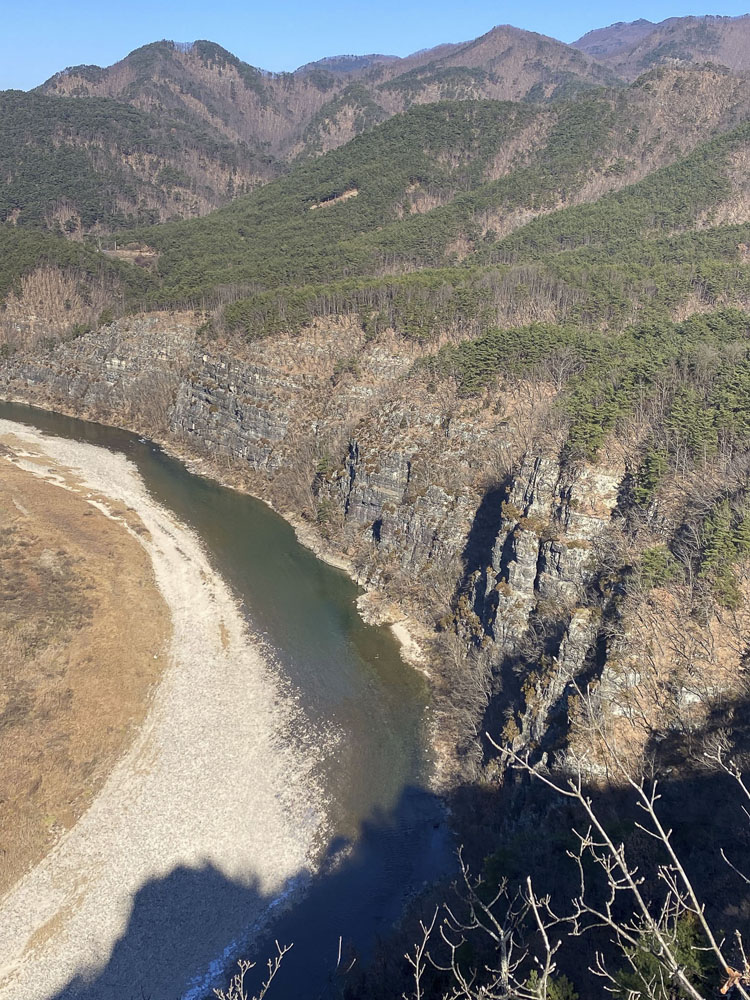 Guided hikes in South Korea