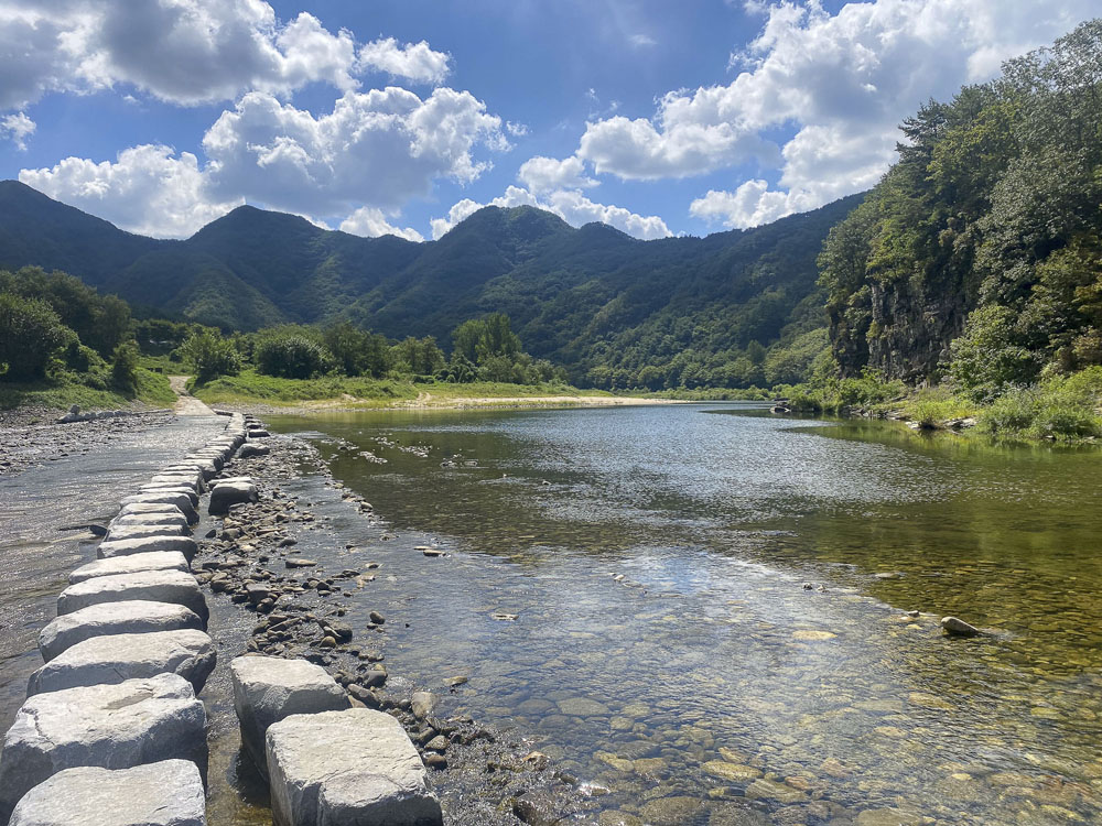 Guided hikes in South Korea