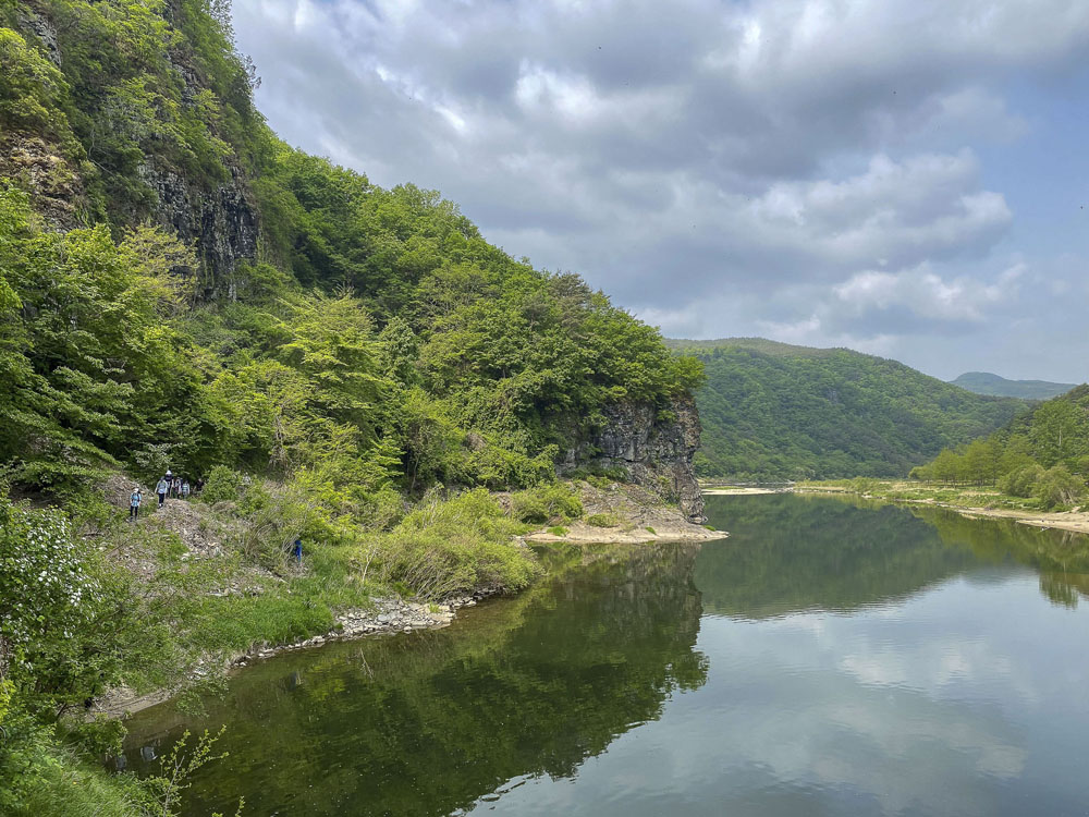 Guided hikes in South Korea