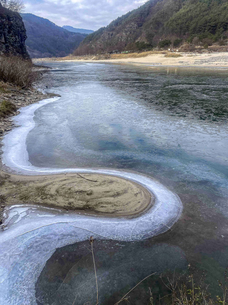 Guided hikes in South Korea