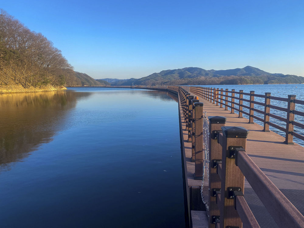 Guided hikes in South Korea