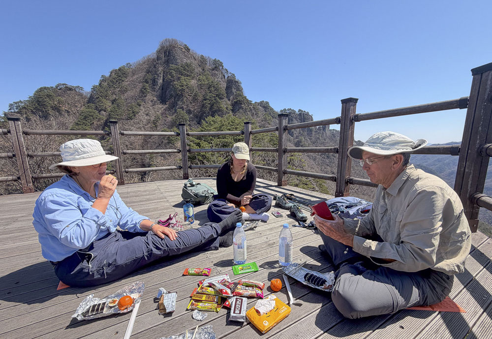 Guided hikes in South Korea