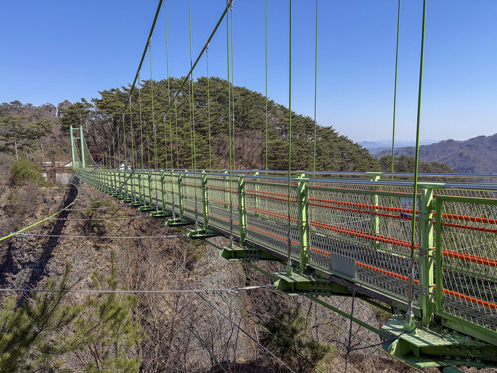Guided hikes in South Korea